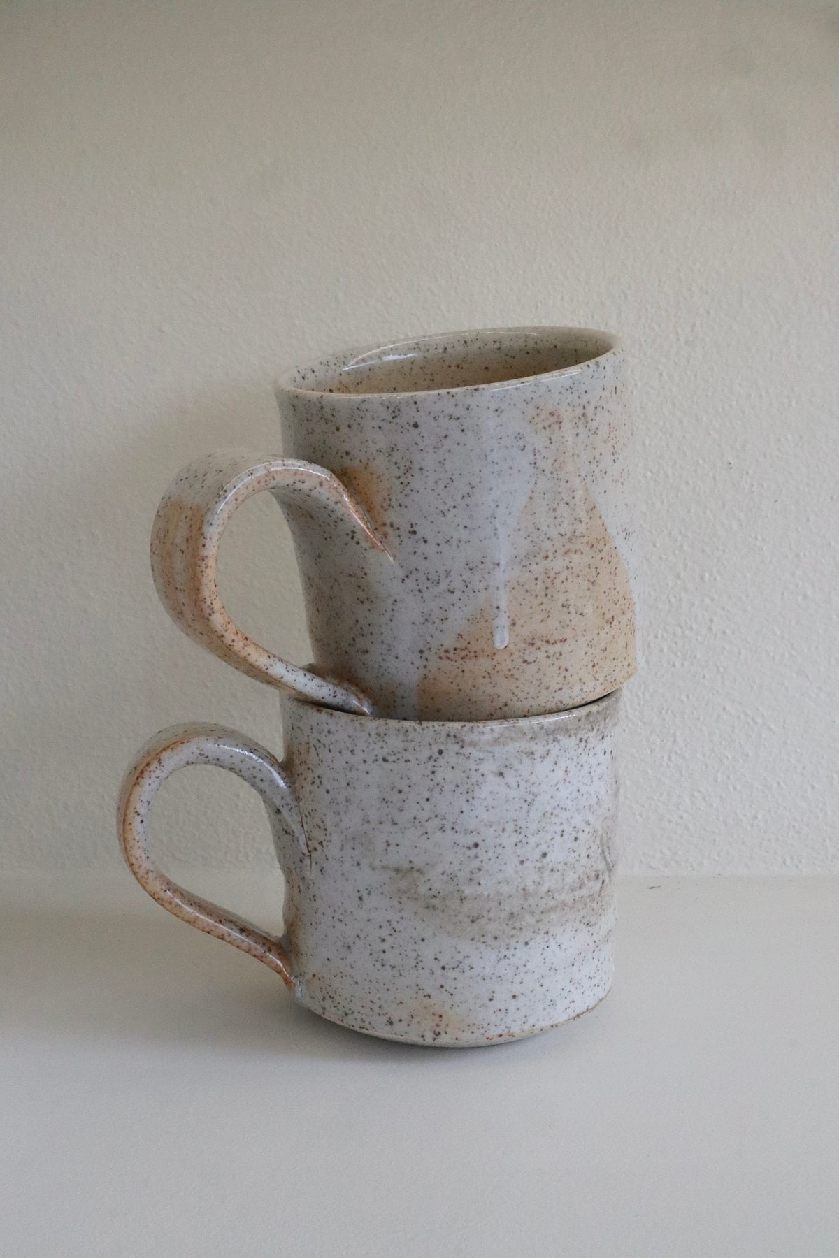 Straight Edge Handmade Mug - Shiny Speckled