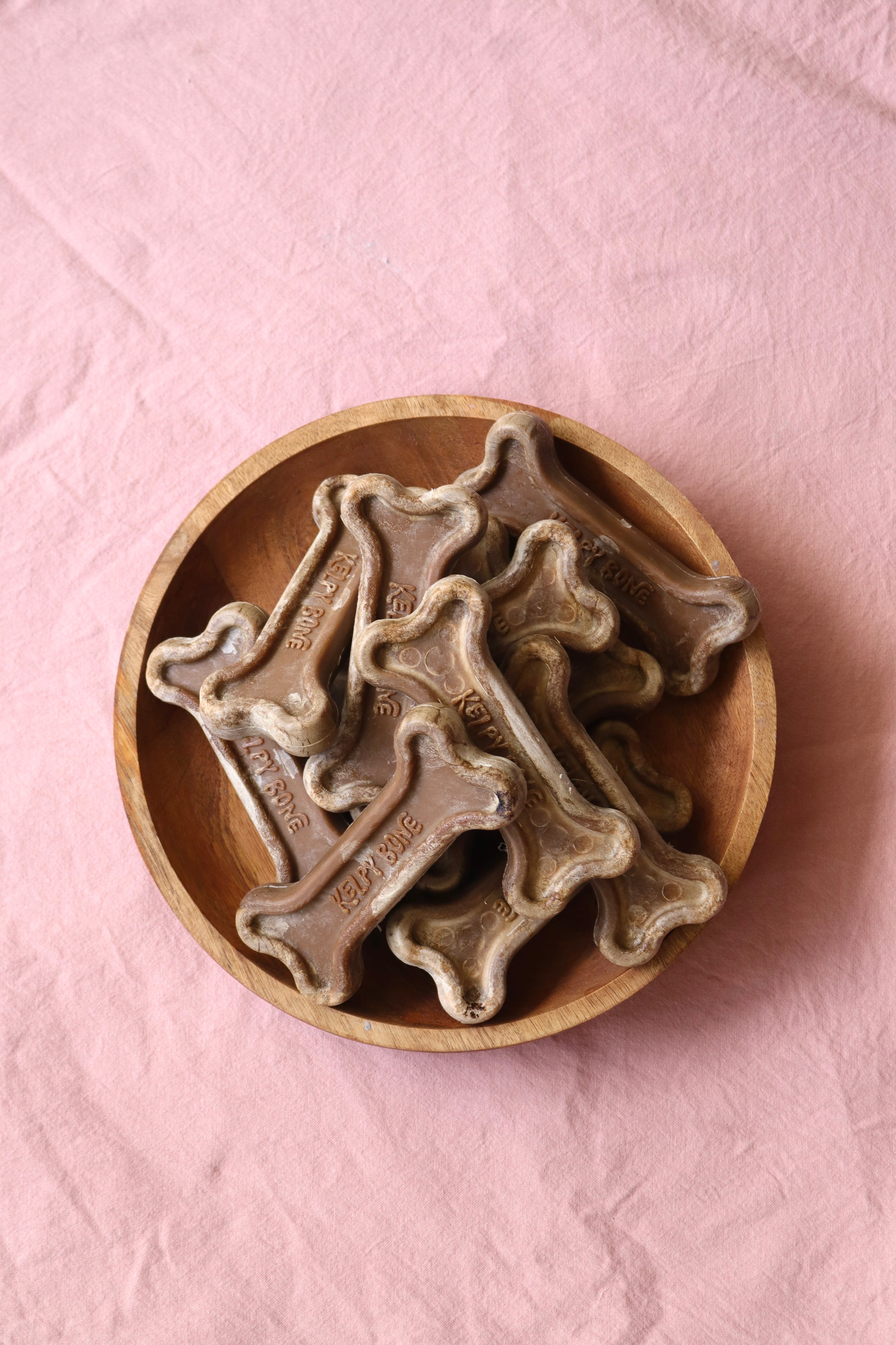 Kelpy Bone Single Boxed