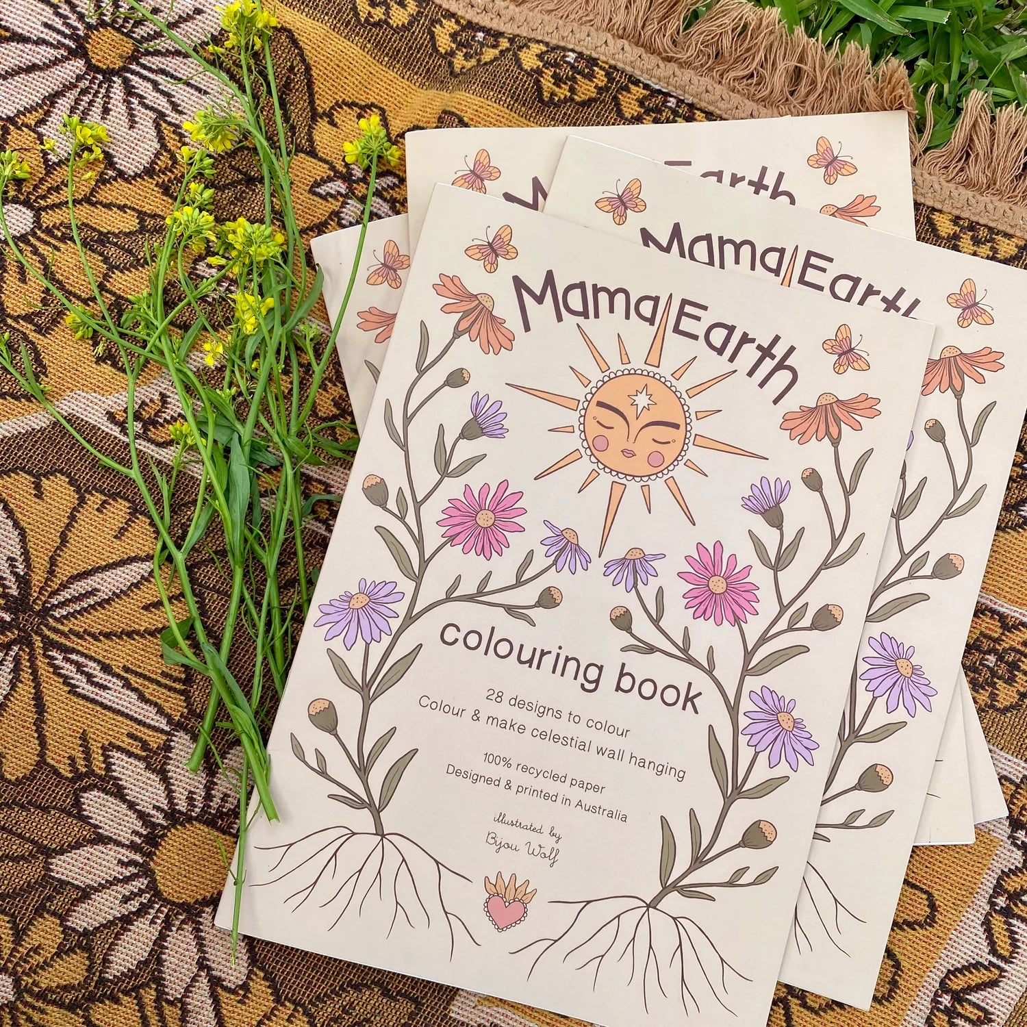 Mama Earth - Coloring Book