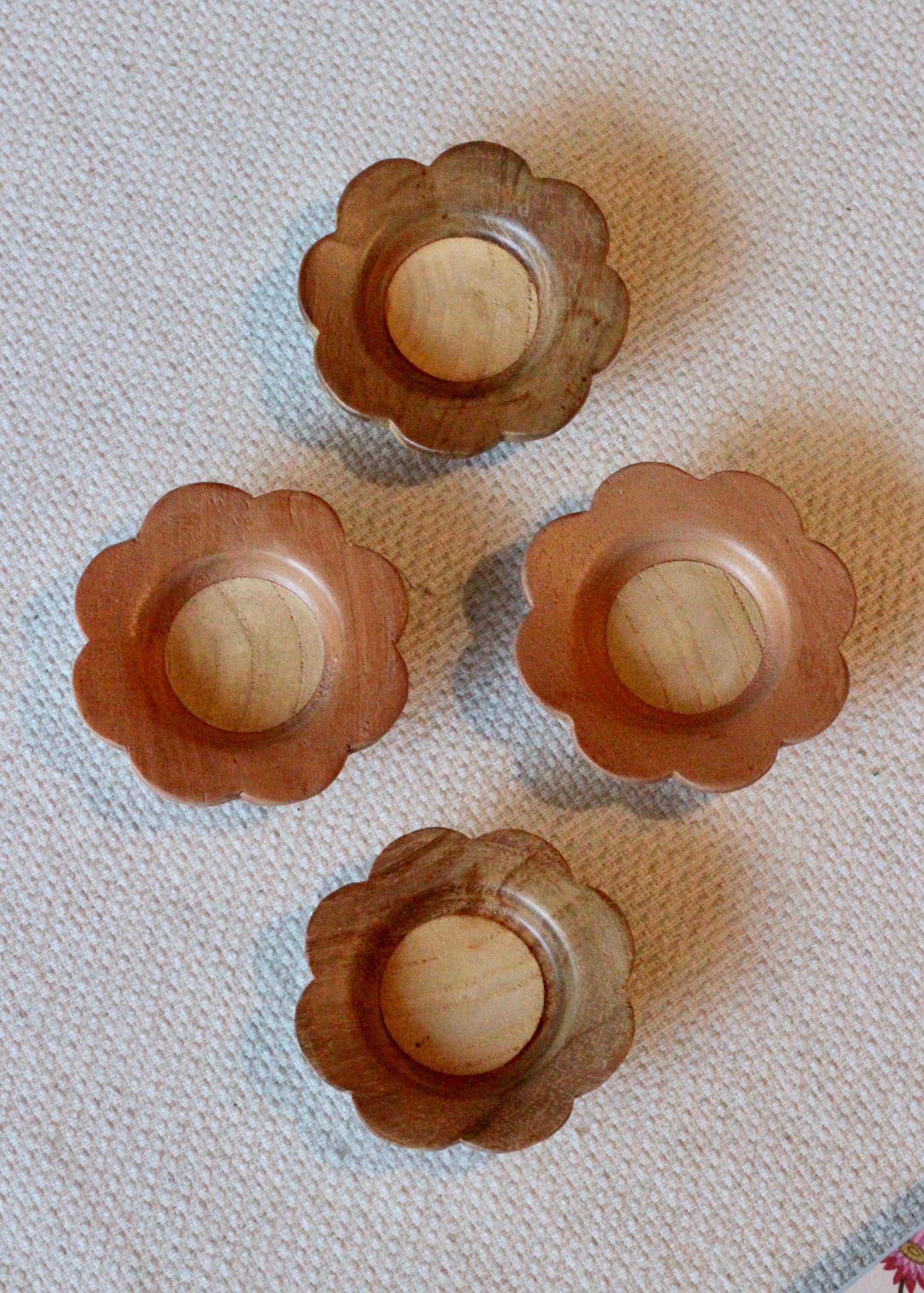 Mini Wooden Scalloped Plate