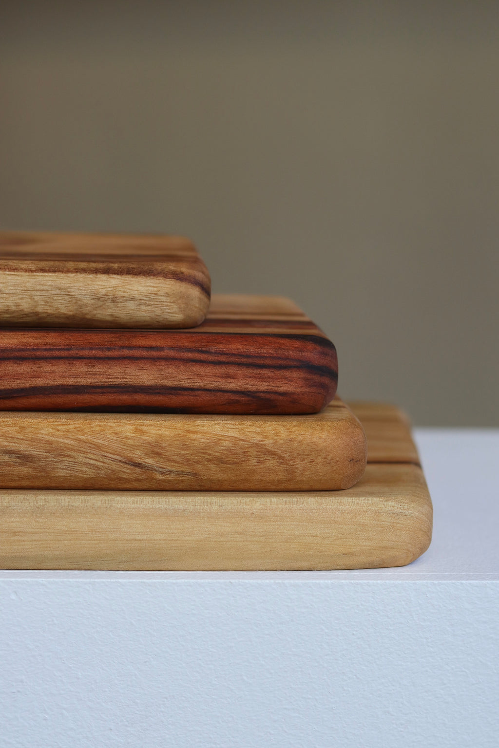 Camphor Chopping Board - Medium