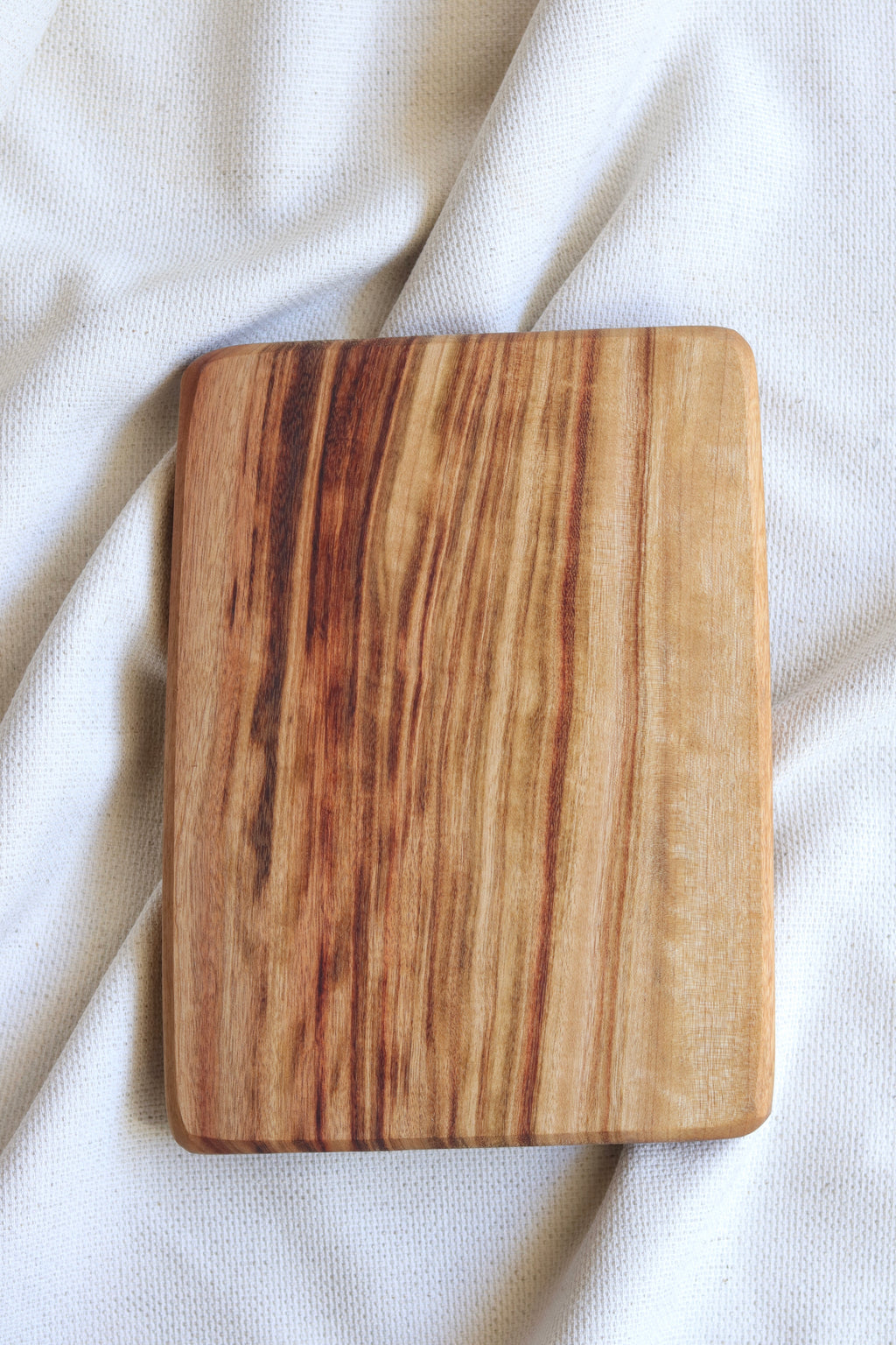 Camphor Chopping Board - Medium